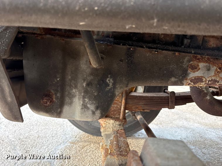 image for item FK1087 1994 Ford F700 bucket truck