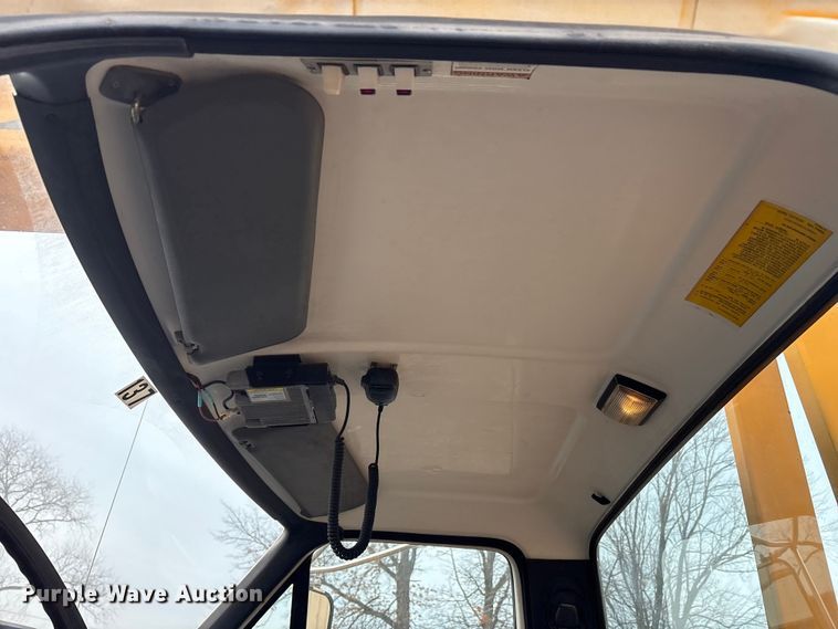 image for item FK1087 1994 Ford F700 bucket truck