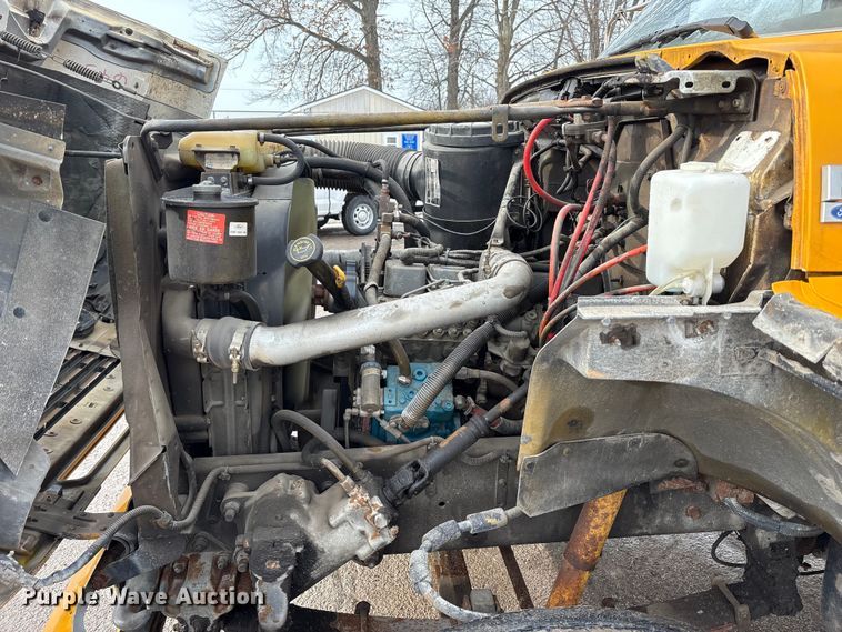 image for item FK1087 1994 Ford F700 bucket truck