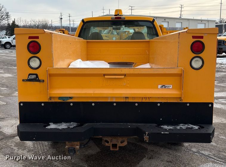 image for item FK1089 2002 Ford  F350 Super Duty XL utility bed pickup truck