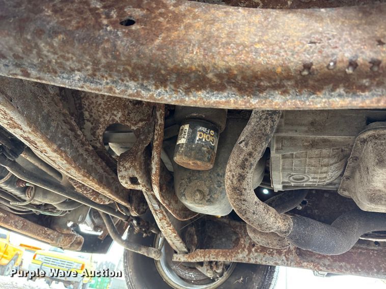 image for item FK1089 2002 Ford  F350 Super Duty XL utility bed pickup truck