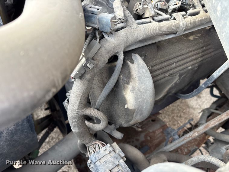 image for item FK1089 2002 Ford  F350 Super Duty XL utility bed pickup truck