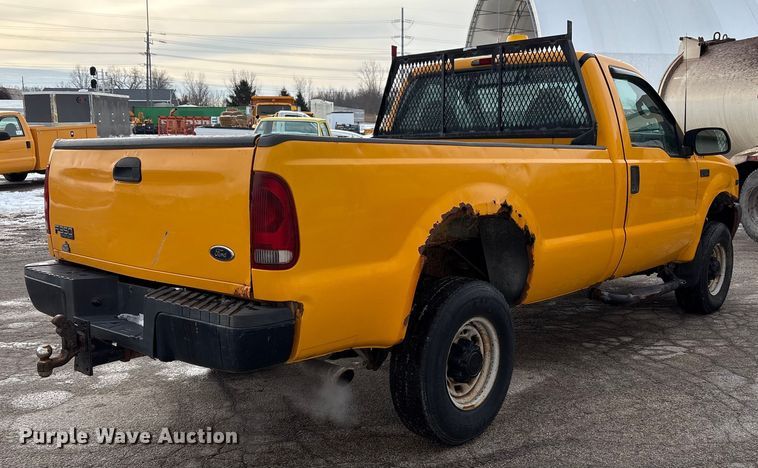 image for item FK1090 2000 Ford F350 Super Duty XL pickup truck