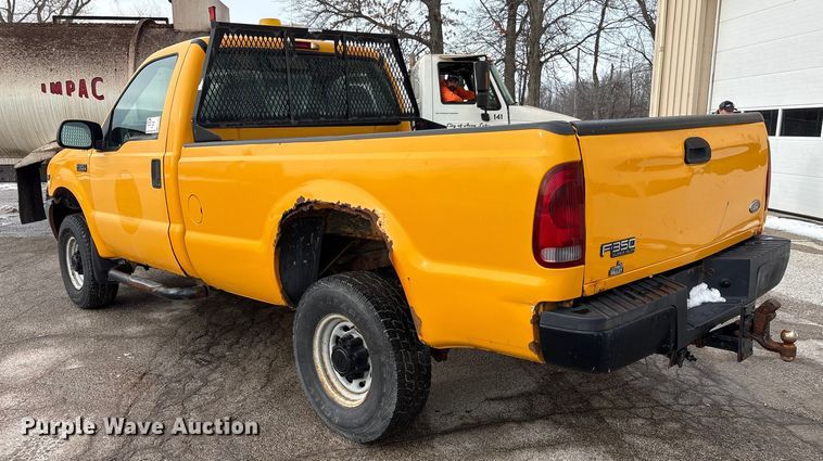 image for item FK1090 2000 Ford F350 Super Duty XL pickup truck