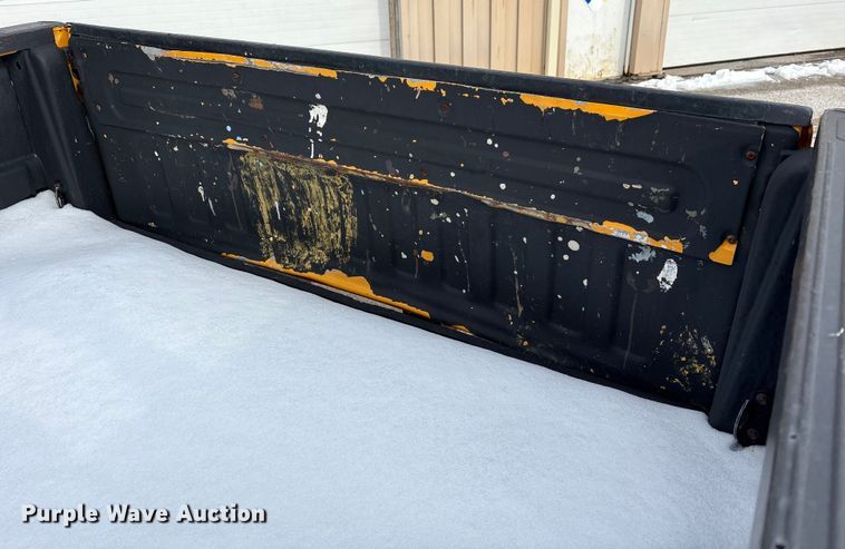 image for item FK1090 2000 Ford F350 Super Duty XL pickup truck