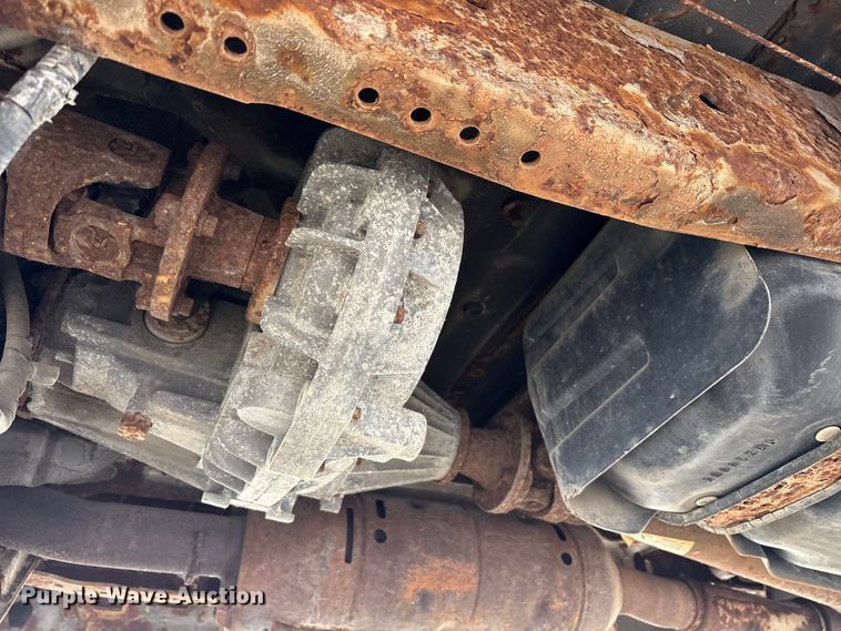 image for item FK1090 2000 Ford F350 Super Duty XL pickup truck