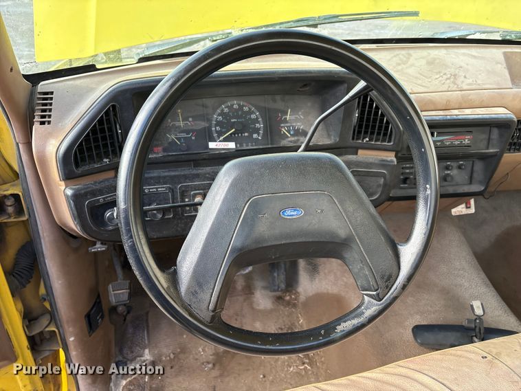 image for item FK1091 1990 Ford F250 Custom pickup truck