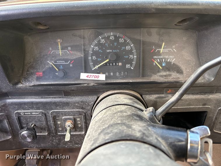 image for item FK1091 1990 Ford F250 Custom pickup truck