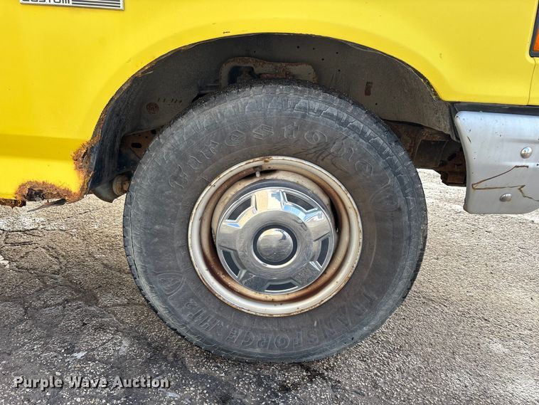 image for item FK1091 1990 Ford F250 Custom pickup truck