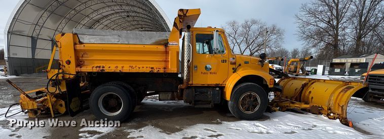 image for item FK1094 1996 International 4900 dump truck