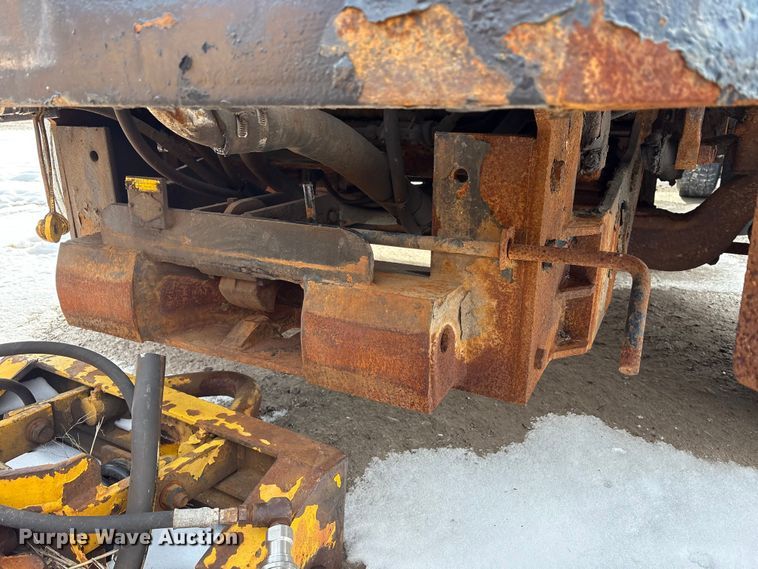 image for item FK1094 1996 International 4900 dump truck