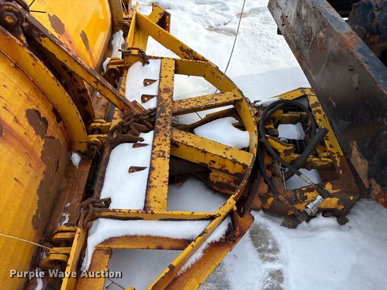 image for item FK1094 1996 International 4900 dump truck