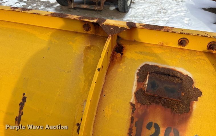 image for item FK1094 1996 International 4900 dump truck