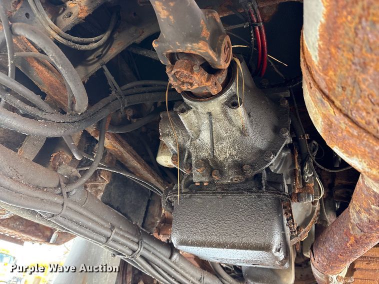 image for item FK1094 1996 International 4900 dump truck