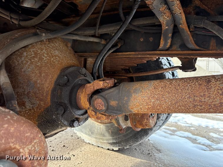 image for item FK1094 1996 International 4900 dump truck