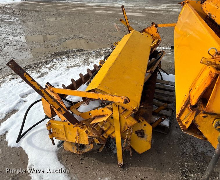 image for item FK1094 1996 International 4900 dump truck