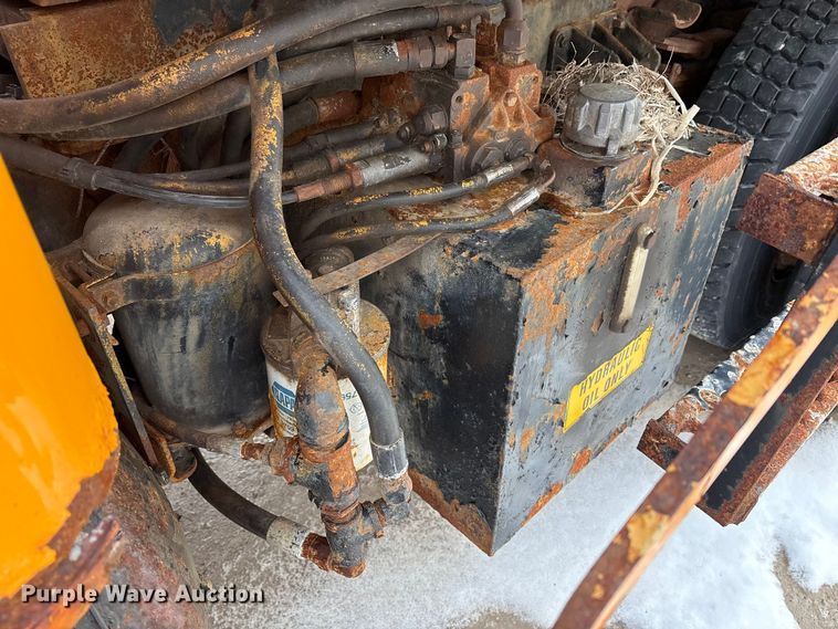 image for item FK1094 1996 International 4900 dump truck