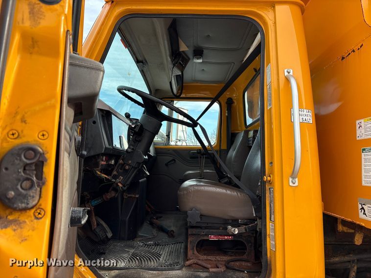 image for item FK1094 1996 International 4900 dump truck