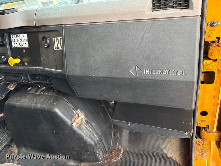 image for item FK1094 1996 International 4900 dump truck