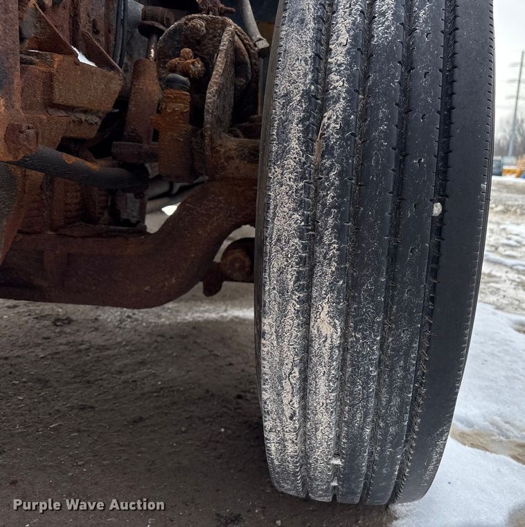 image for item FK1094 1996 International 4900 dump truck