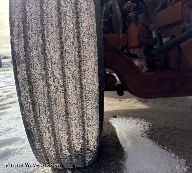 image for item FK1094 1996 International 4900 dump truck