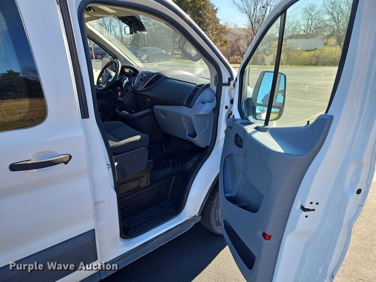 image for item FN5512 2016 Ford Transit van