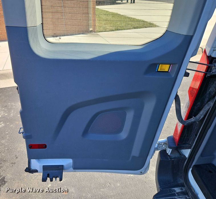 image for item FN5512 2016 Ford Transit van