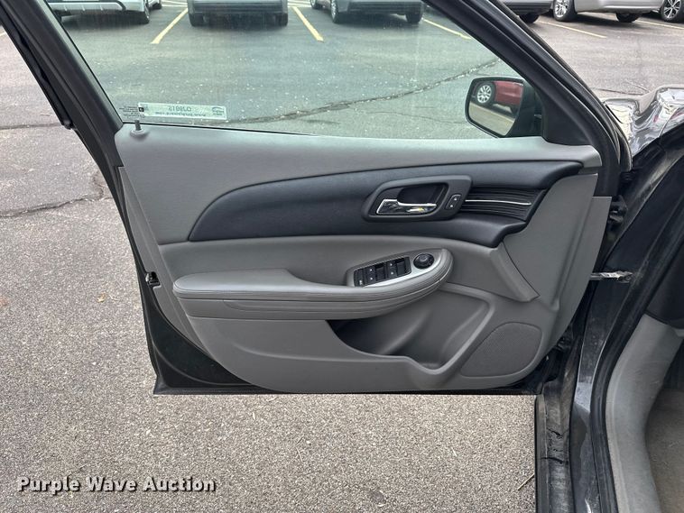 image for item OJ9915 2014 Chevrolet Malibu 