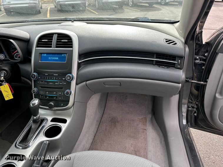 image for item OJ9915 2014 Chevrolet Malibu 