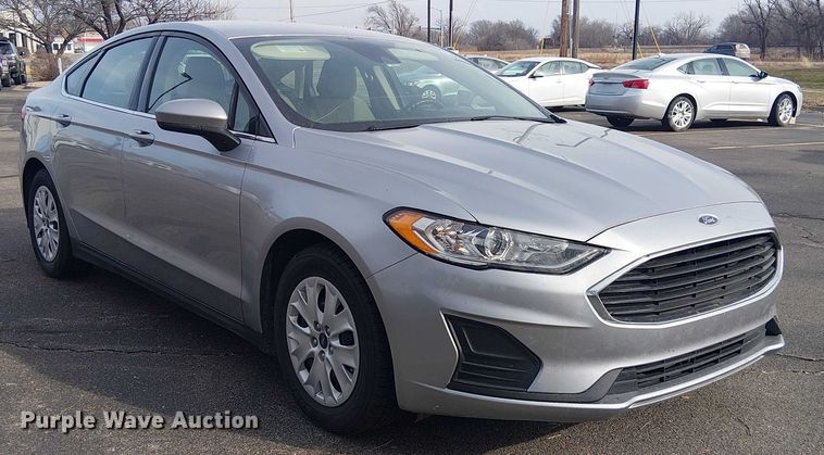 image for item OJ9935 2020 Ford Fusion 