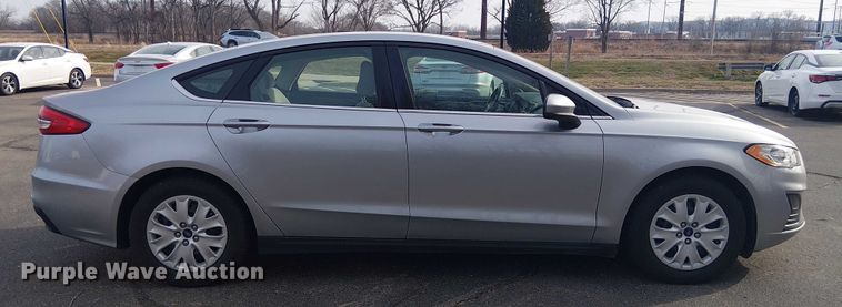 image for item OJ9935 2020 Ford Fusion 