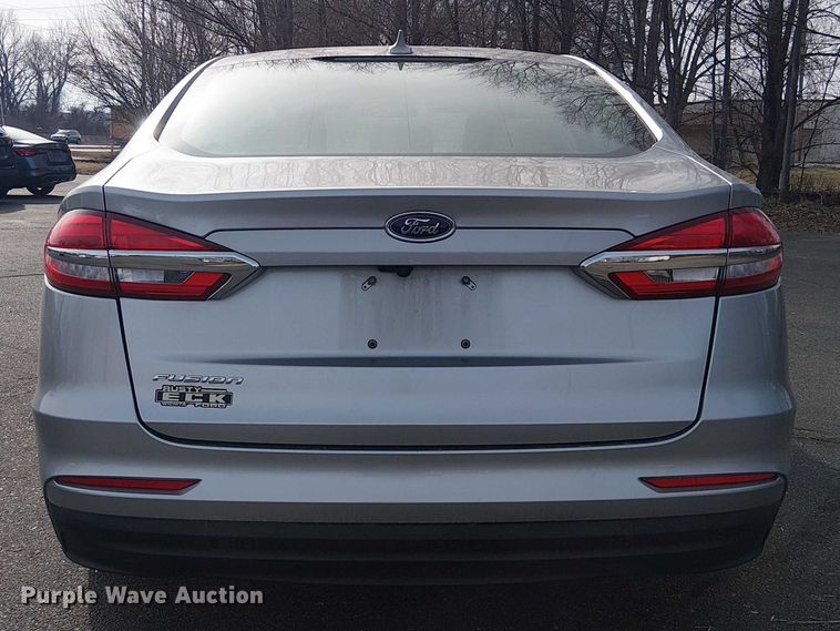 image for item OJ9935 2020 Ford Fusion 