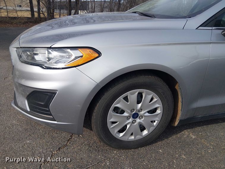 image for item OJ9935 2020 Ford Fusion 