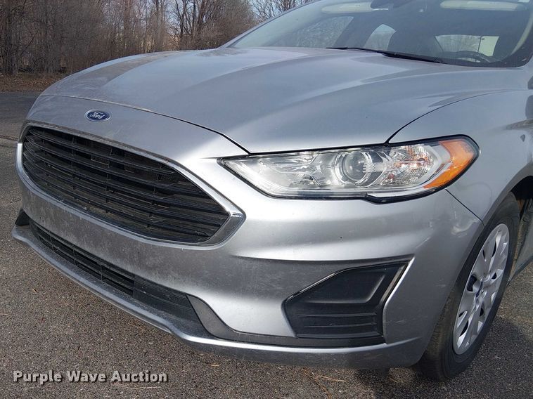 image for item OJ9935 2020 Ford Fusion 