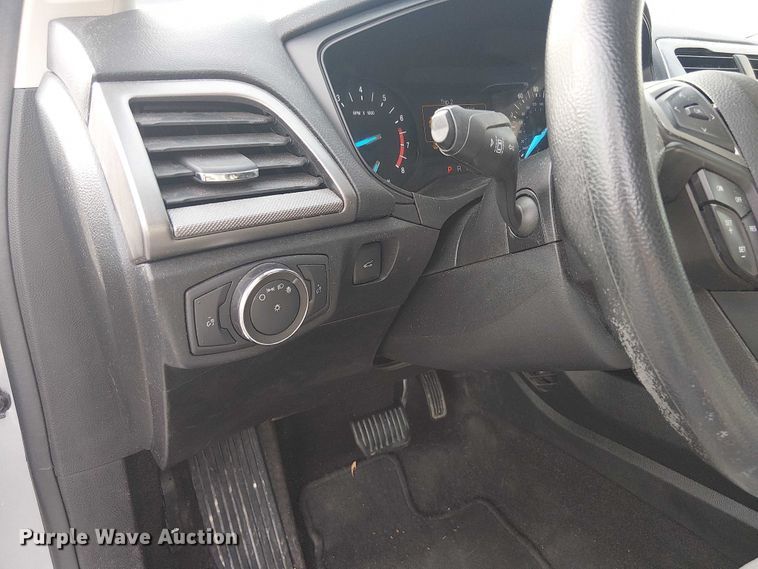 image for item OJ9935 2020 Ford Fusion 