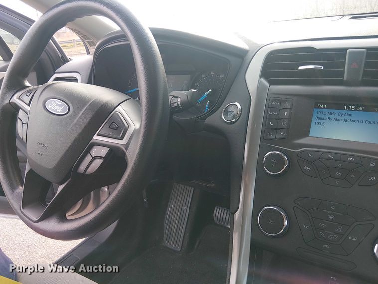 image for item OJ9935 2020 Ford Fusion 