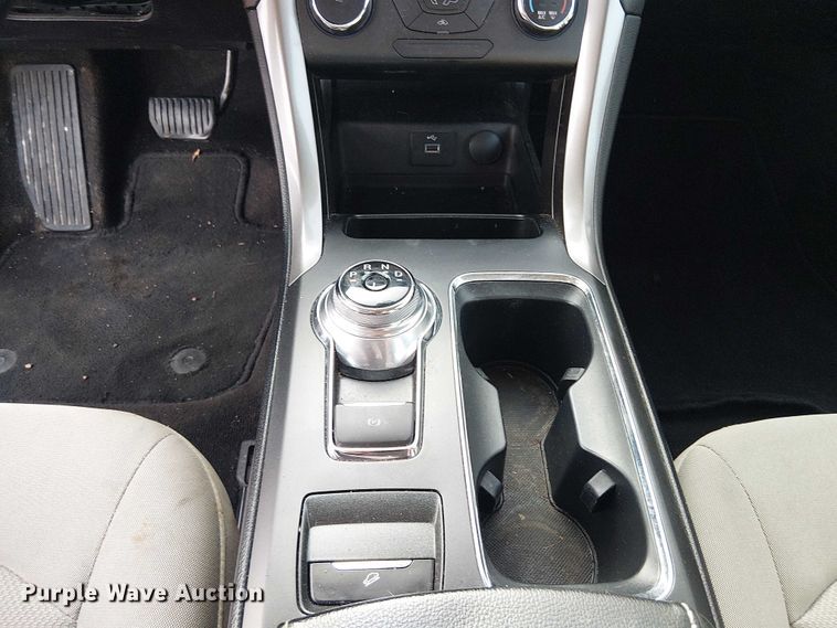 image for item OJ9935 2020 Ford Fusion 