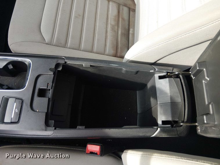 image for item OJ9935 2020 Ford Fusion 