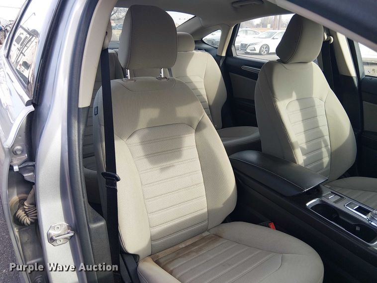 image for item OJ9935 2020 Ford Fusion 