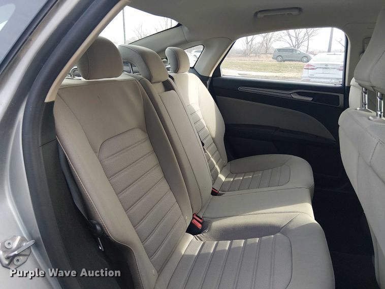 image for item OJ9935 2020 Ford Fusion 