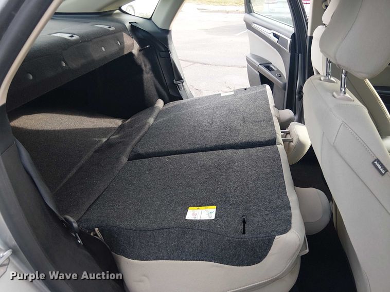 image for item OJ9935 2020 Ford Fusion 