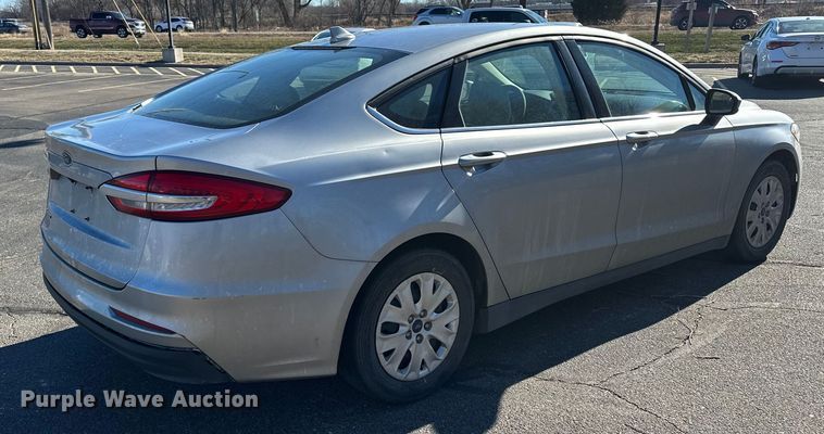 image for item OJ9936 2020 Ford Fusion 