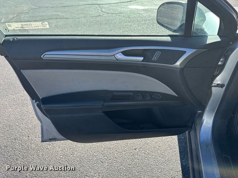 image for item OJ9936 2020 Ford Fusion 