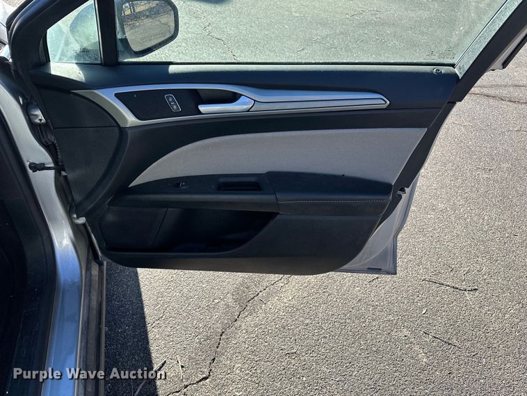 image for item OJ9936 2020 Ford Fusion 