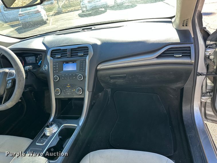 image for item OJ9936 2020 Ford Fusion 