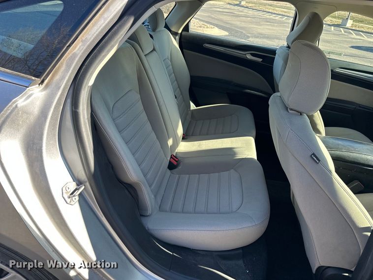 image for item OJ9936 2020 Ford Fusion 