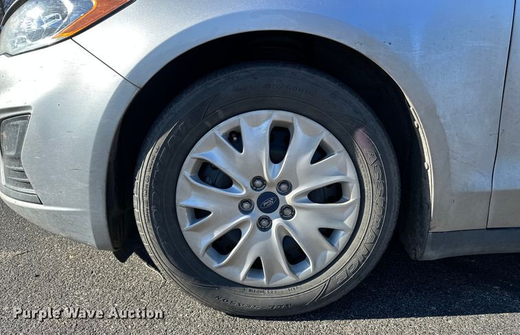 image for item OJ9936 2020 Ford Fusion 