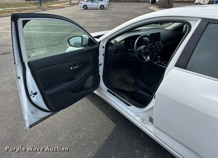 image for item OJ9937 2021 Nissan Sentra 