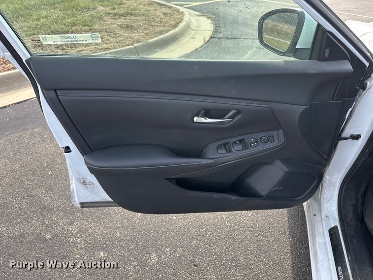 image for item OJ9937 2021 Nissan Sentra 