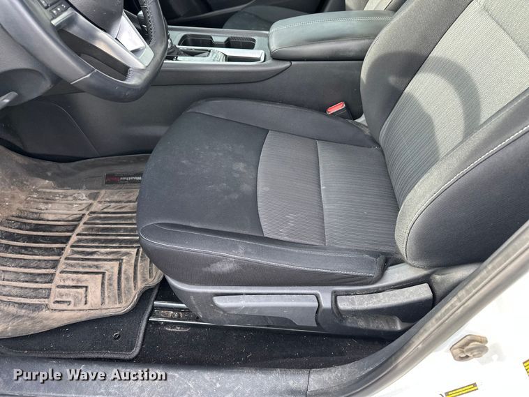 image for item OJ9937 2021 Nissan Sentra 